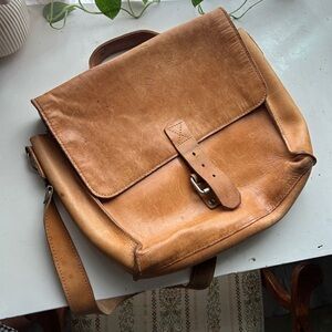 Classic Tan Leather Messenger Bag